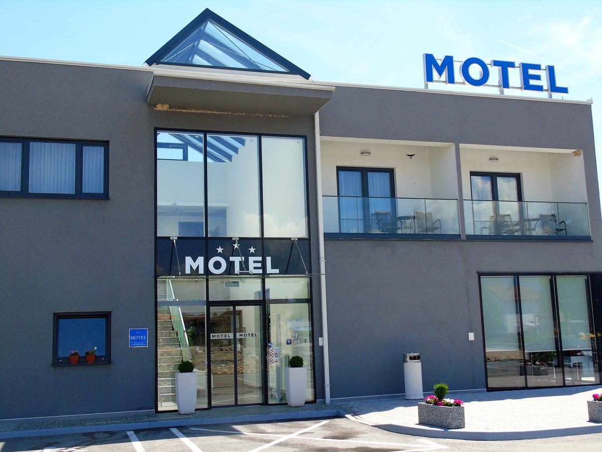 Motel Kamenica Bihać Eksteriør billede